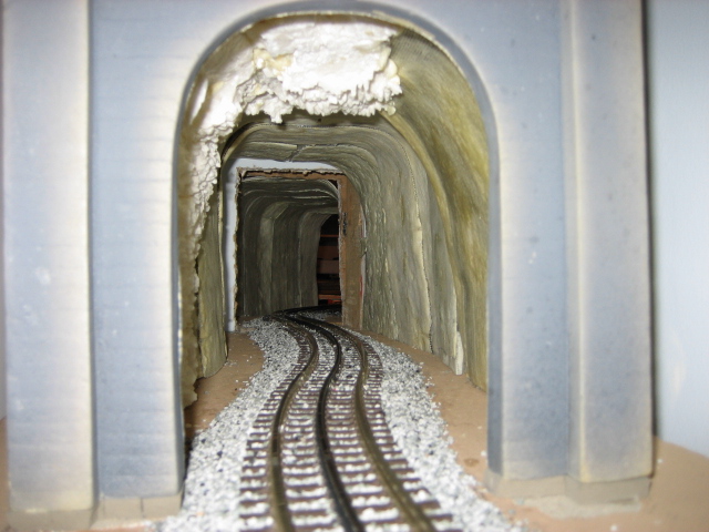 o scale tunnel