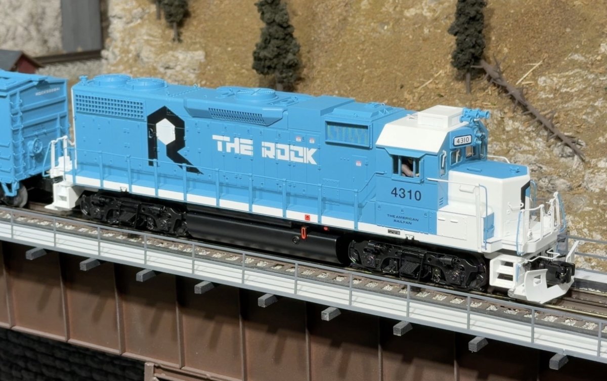 Rock Island American Railfan GP38-2