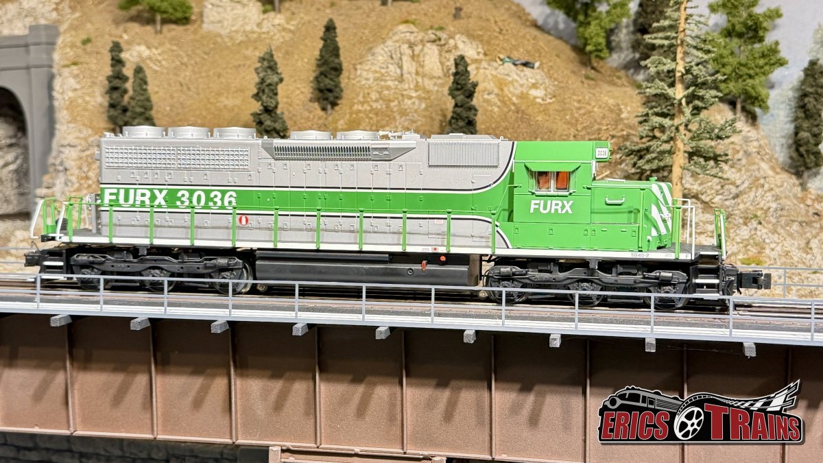 FURX SD40 Diesel Locomotive w/TMCC