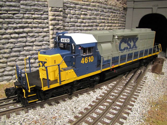 CSX SD40 Diesel Locomotive  #4610 w/TMCC