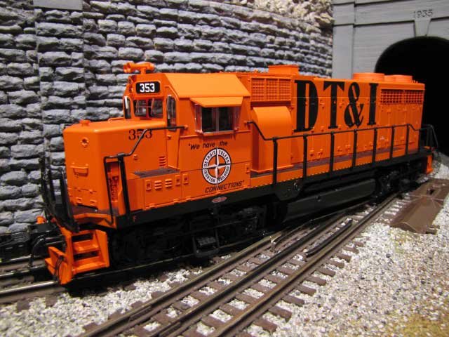 DT&I GP35 #353 Diesel Locomotive w/TMCC