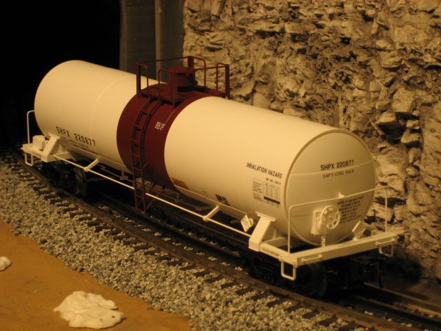 SHPX 17,360 Gallon Tank Car #220877