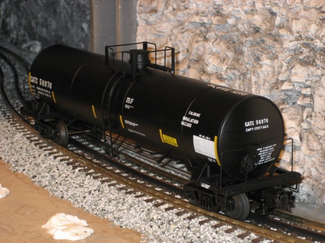 GATX (w/Conspicuity Stripes) 17,360 Gallon Tank Car #58976