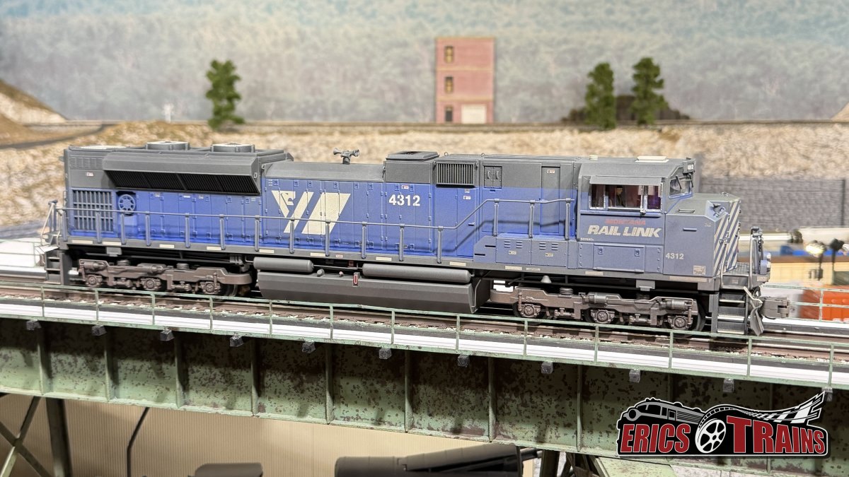 Montana Rail Link SD70ACe