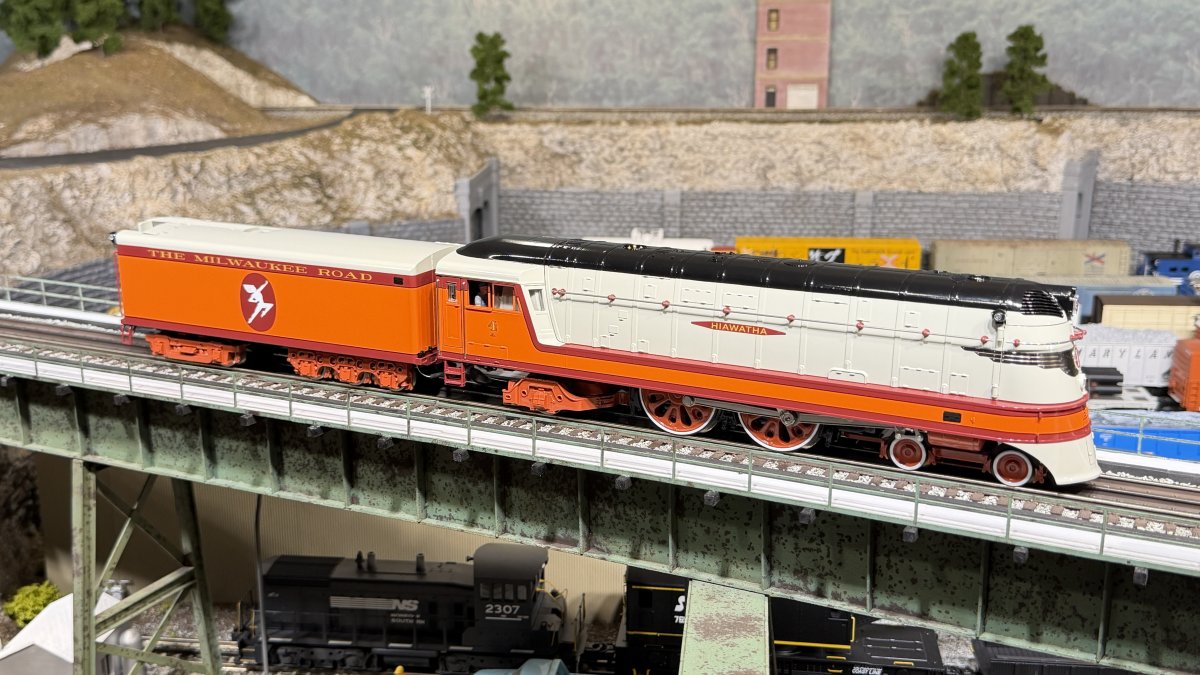 Milwaukee Road Hiawatha #4