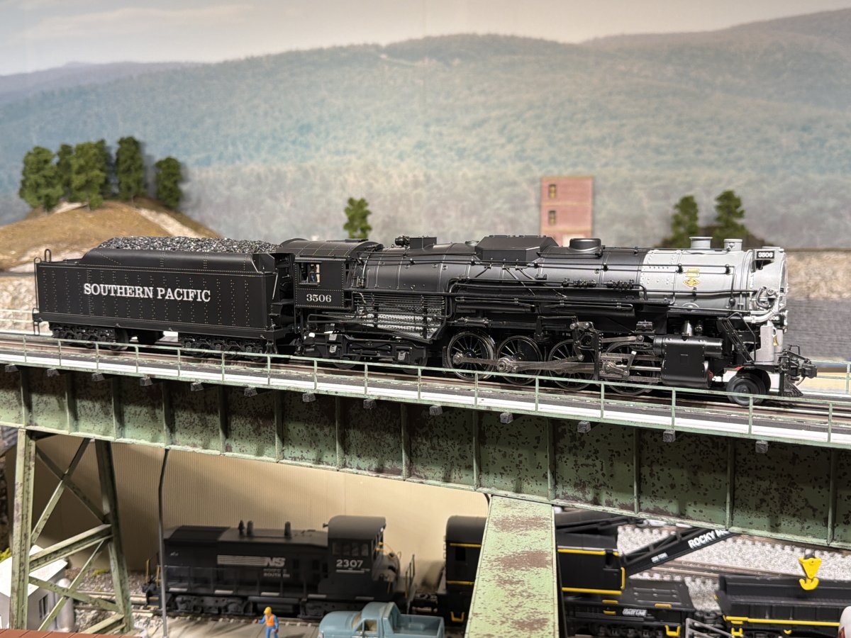 Southern Pacific Legacy A-1 Berkshire