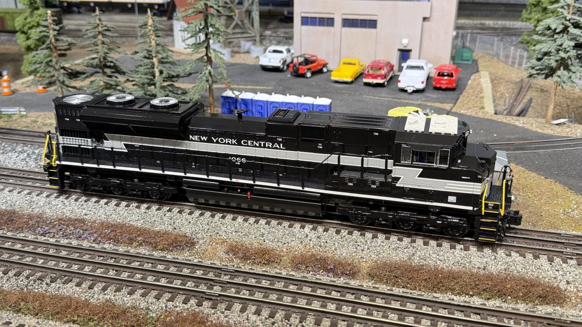 NYC Heritage SD70ACe