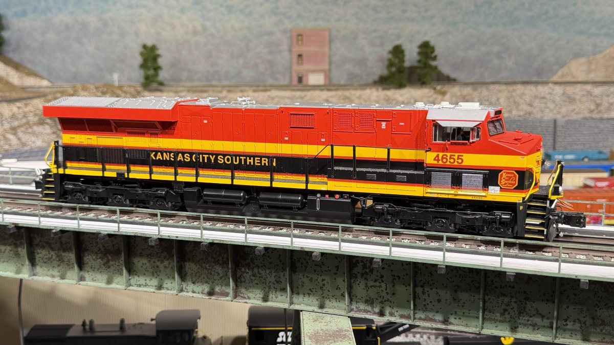 Kansas City Southern ES44AC Diesel Engine