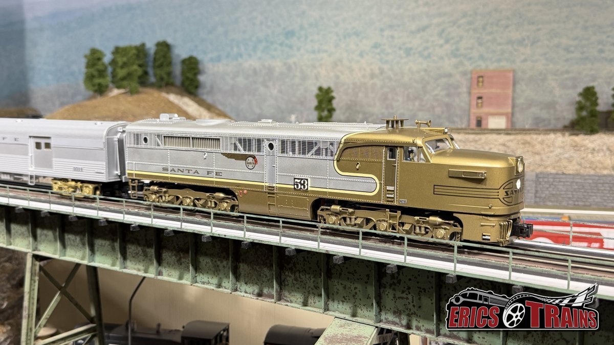Santa Fe Gold Bonnet Set
