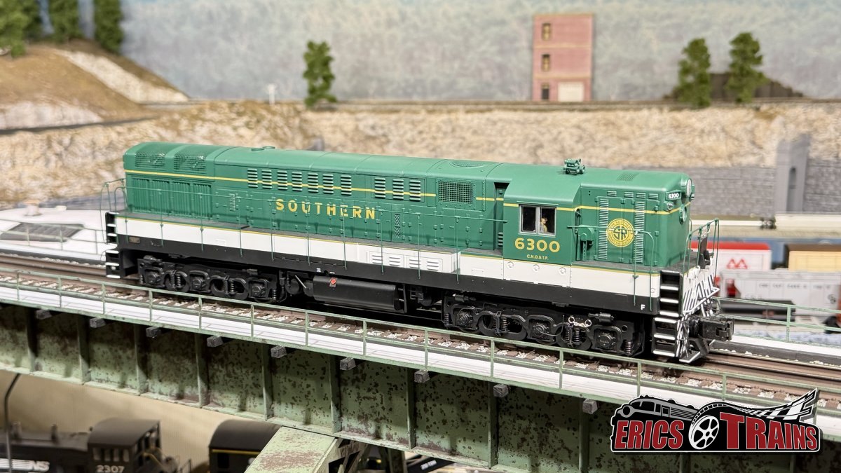 Southern H-24-66 Trainmaster w/Legecy