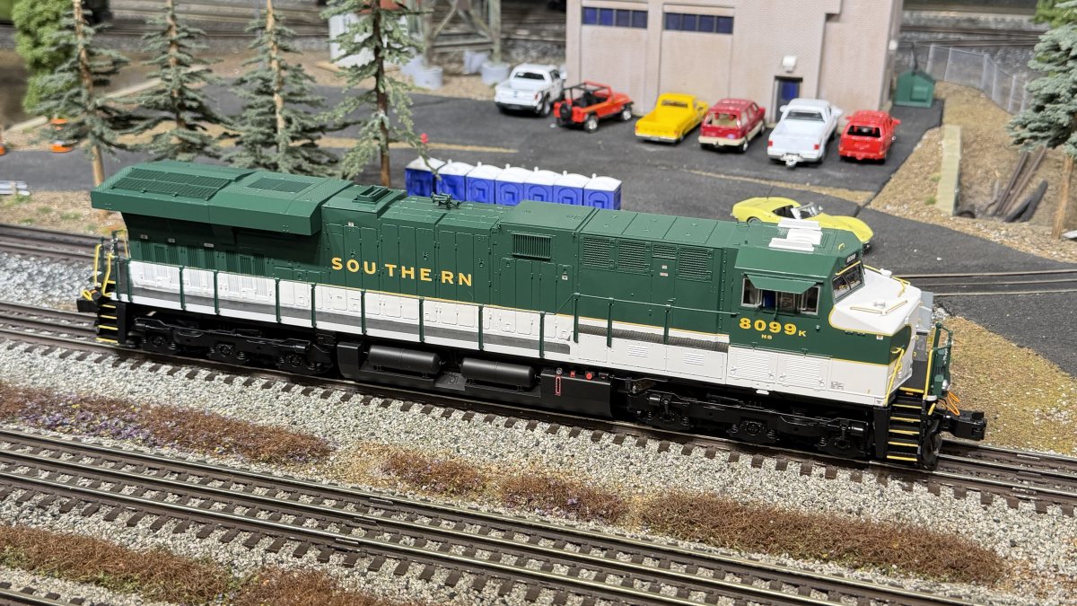 Southern Heritage ES44