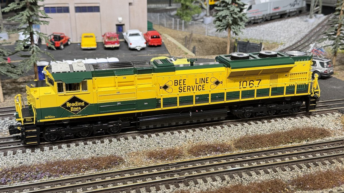 NS Heritage Reading SD70ACe