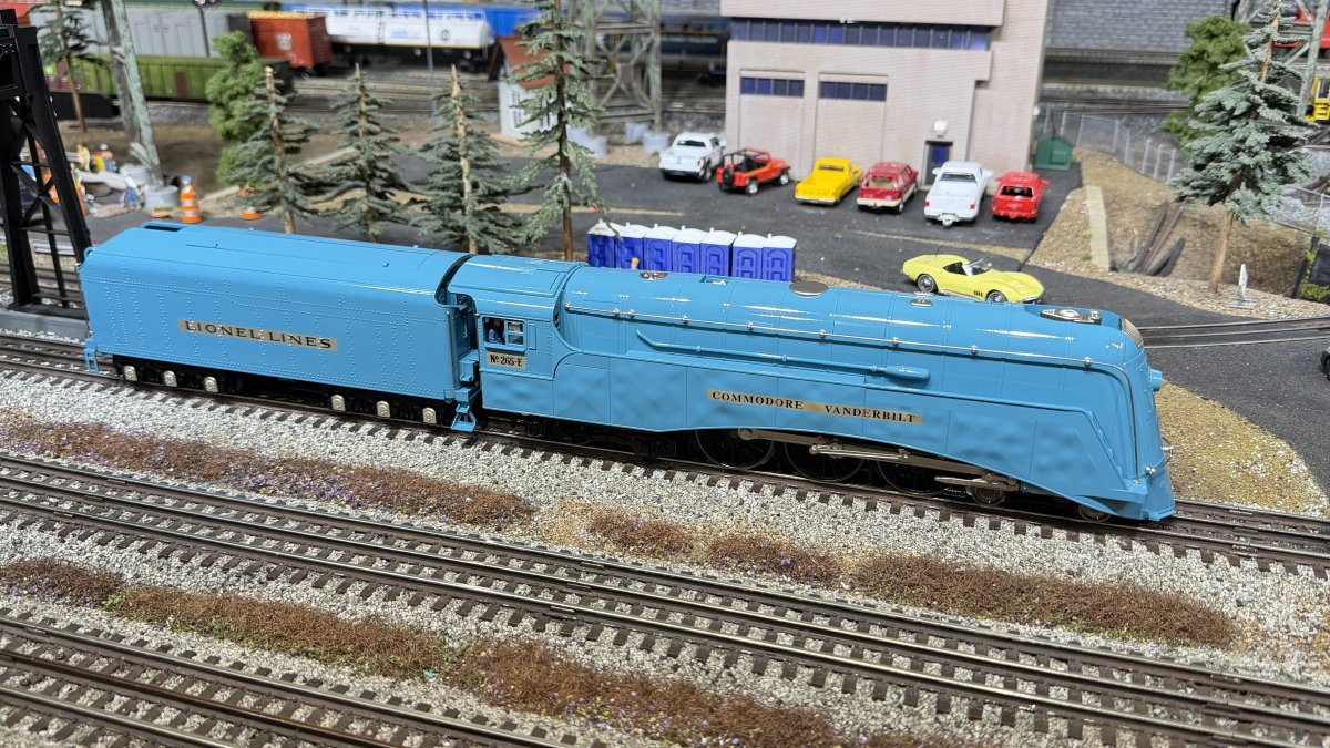 LIONEL LINES VISION COMMODORE VANDERBILT 265E - BLUE