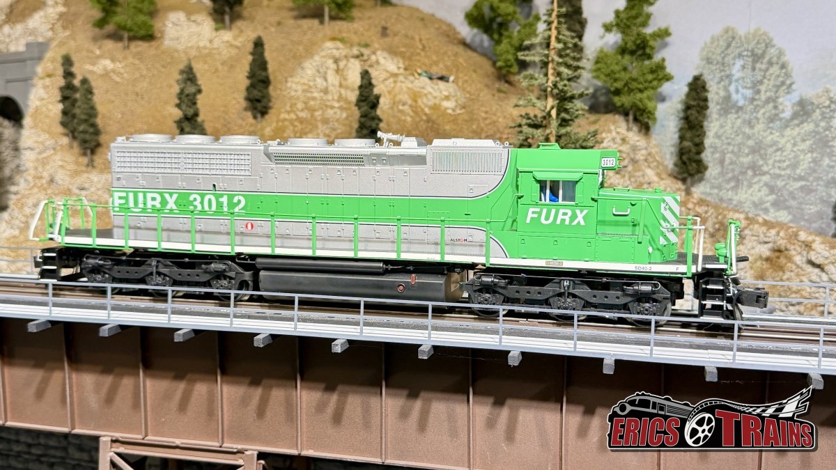 FURX SD40-2