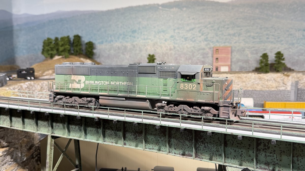 Burlington Northern SD-60 w/Legacy