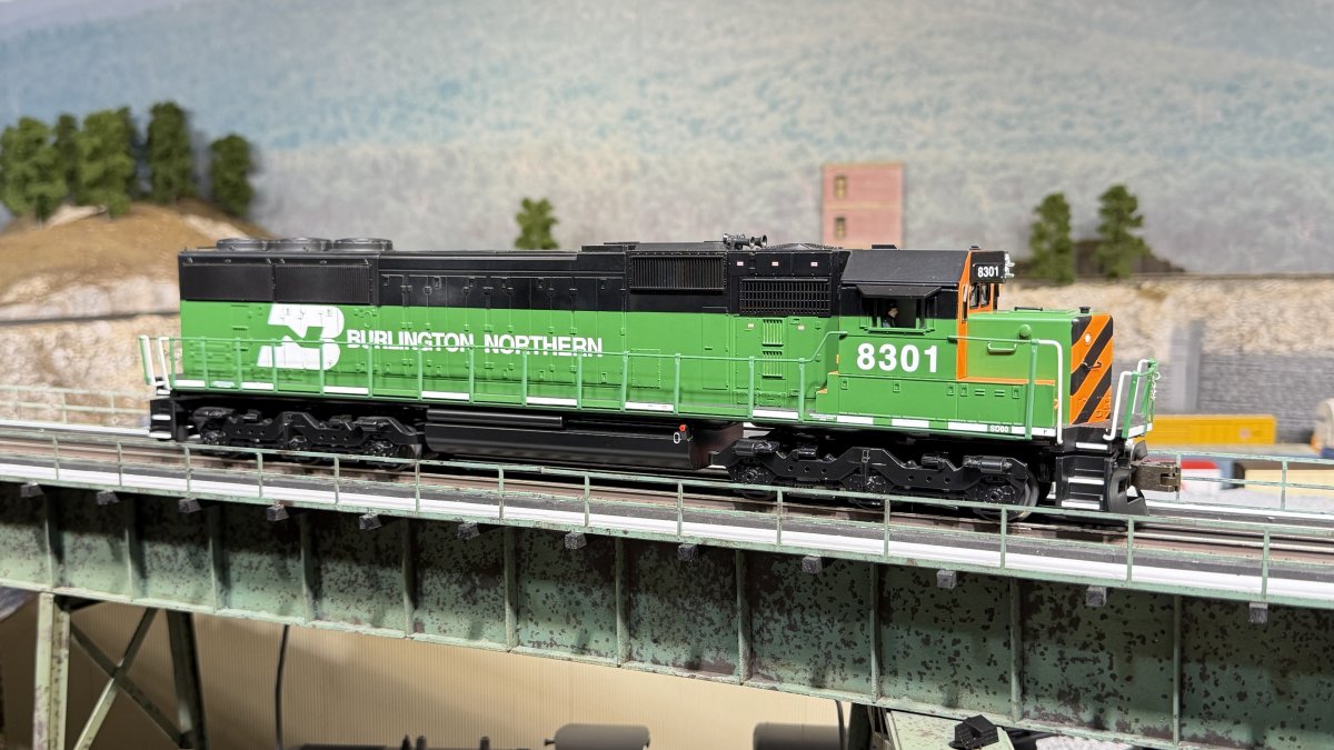 Burlington Northern SD-60 w/Legacy