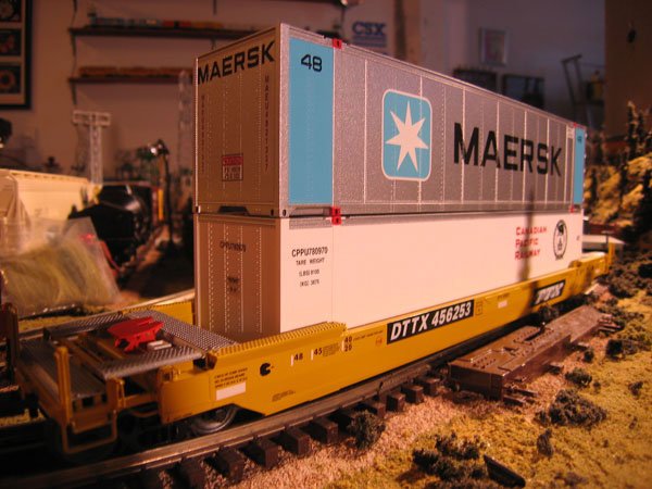 TTX Trailer Train Husky Stack