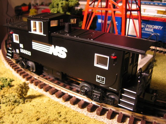 Norfolk Southern Extended Vision Caboose