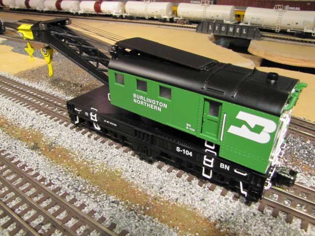 Burlington Northern Command Control Crane Car