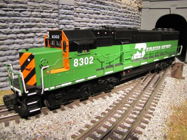 Burlington Northern SD-60 #8302 w/Legacy