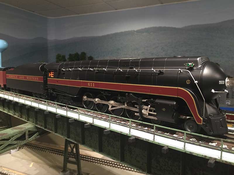 Norfolk & Western 4-8-4 J-Class #611 Pocahontas Passenger Set