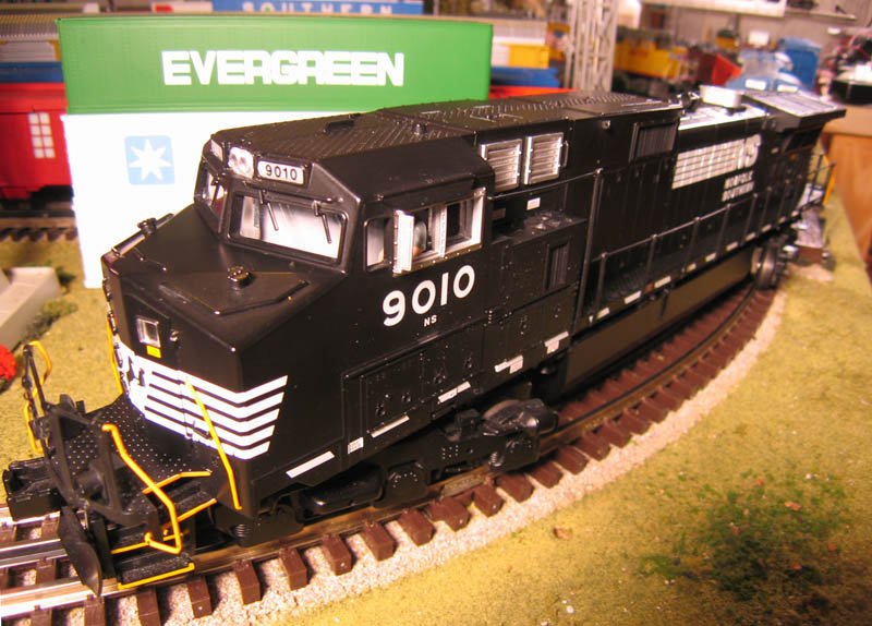 Norfolk & Southern #9010 Dash-9 Diesel Engine w/Proto-Sound 2.0