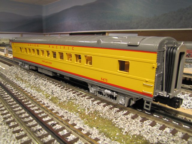 Union Pacific 70' "Portland Rose" Coach Car (2009 Dealer Appreciation Program)