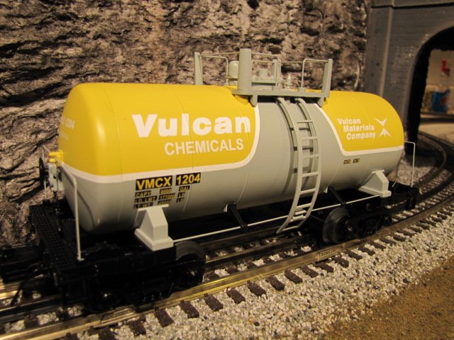 Vulcan 8000 Gallon Tank Car #1204