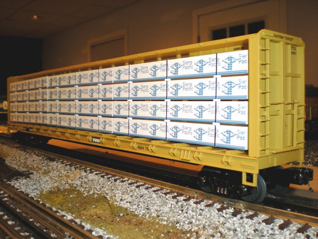 TTX Center Beam Flat Car w/Lumber Load #84237