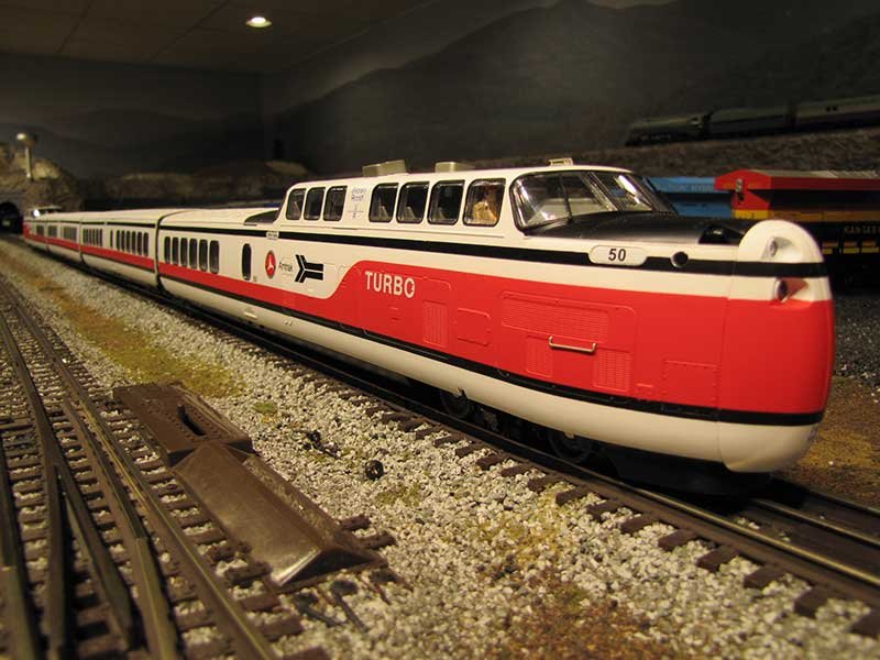 Amtrak Turbotrain Passenger Set w/PS3