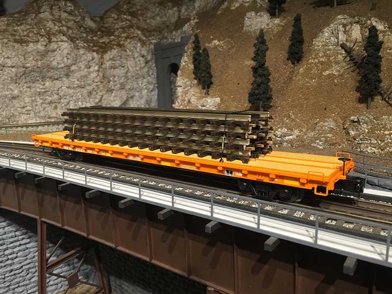 Norfolk Southern 60' Flat Car w/(4) ScaleTrax