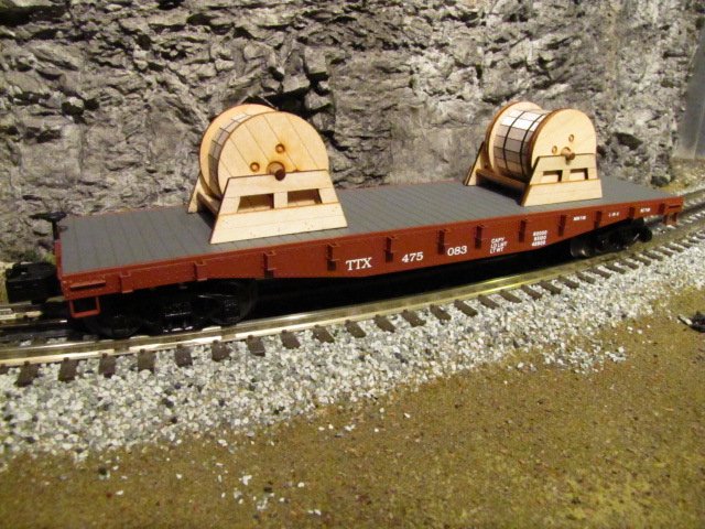 TTX 40' Fish Belly Flat Car #475083 (2010 Collectors Station Club Car)