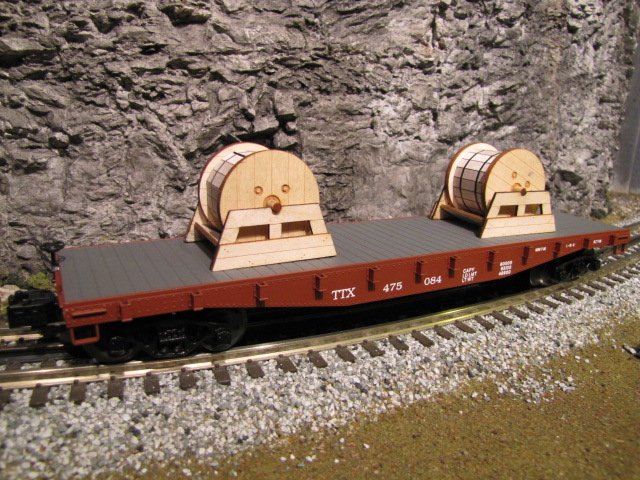 TTX 40' Fish Belly Flat Car #475084 (2010 Collectors Station Club Car)