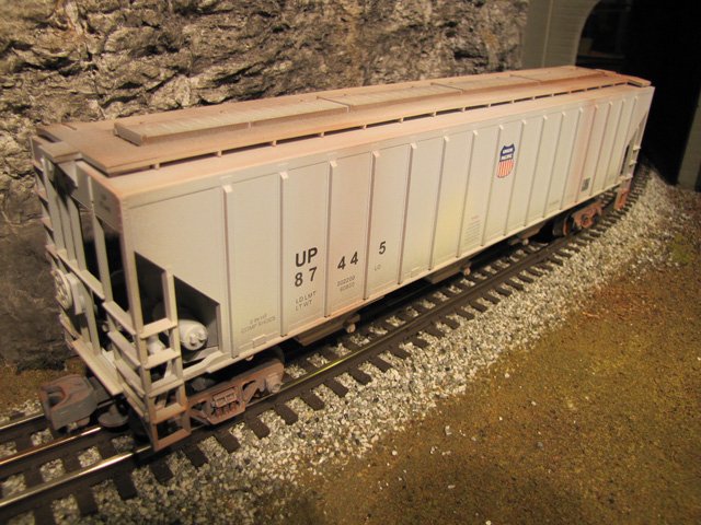 Union Pacific PS-2 CD Grain Hopper #87445