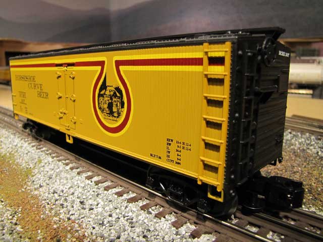 Horseshoe Curve Beer Wood Side Refrigerator Car #307 (2011 Club Car #2)